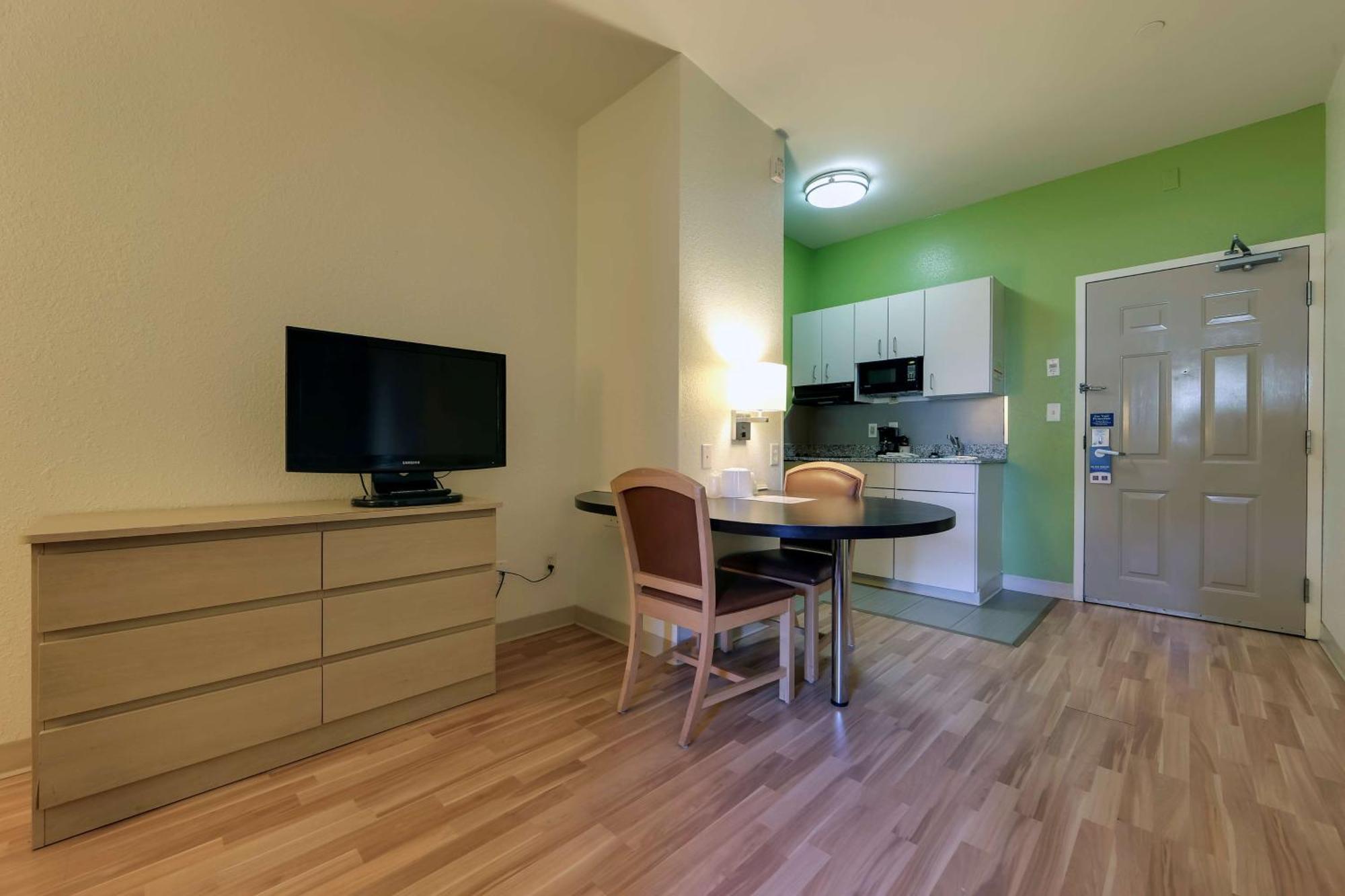 Studio 6 Toronto - Mississauga With Kitchenettes Экстерьер фото