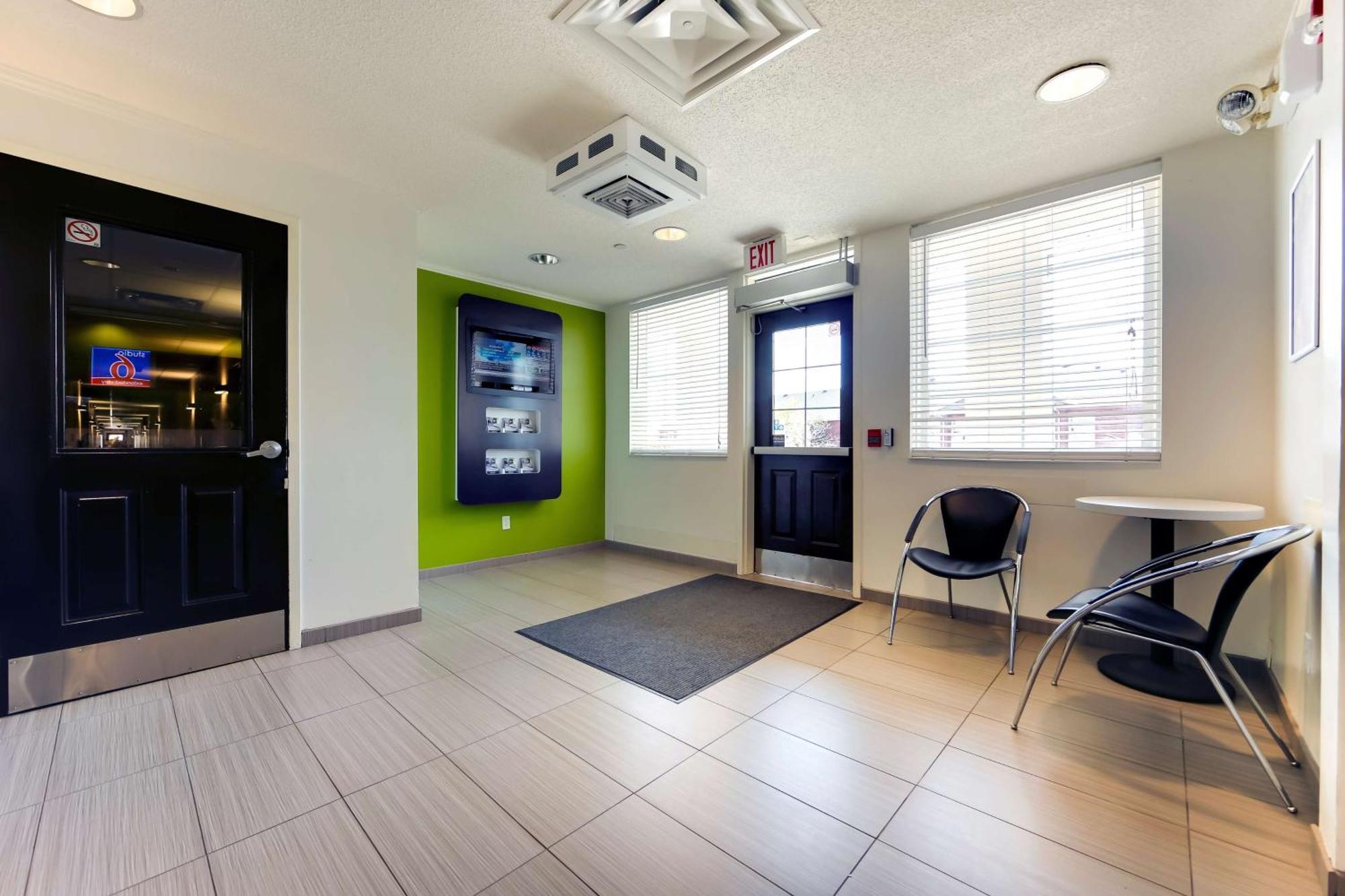 Studio 6 Toronto - Mississauga With Kitchenettes Экстерьер фото