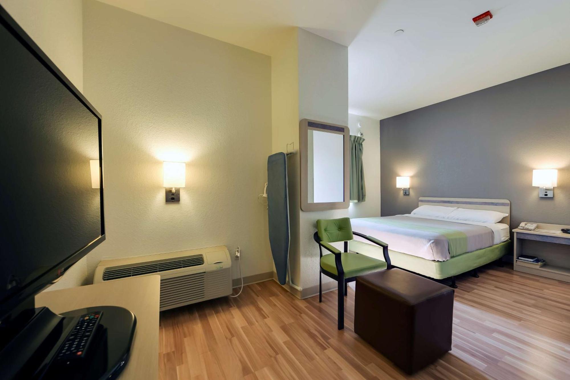 Studio 6 Toronto - Mississauga With Kitchenettes Экстерьер фото