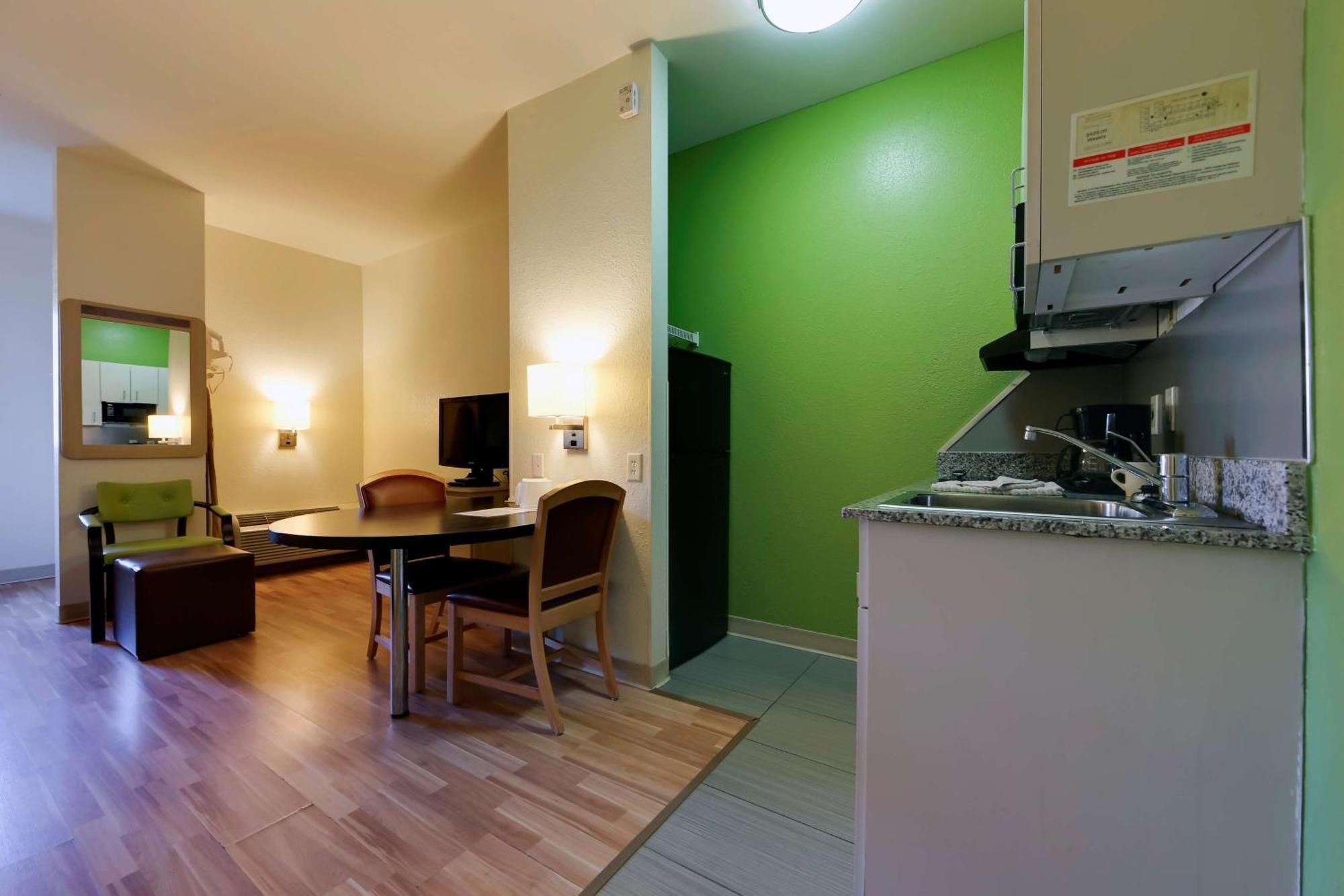 Studio 6 Toronto - Mississauga With Kitchenettes Экстерьер фото