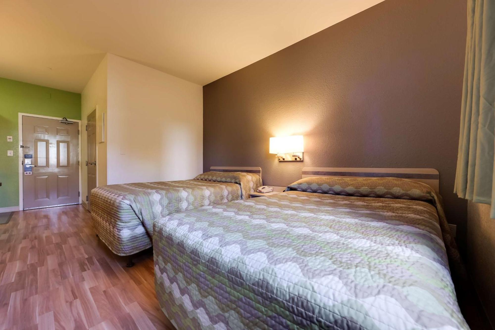Studio 6 Toronto - Mississauga With Kitchenettes Экстерьер фото