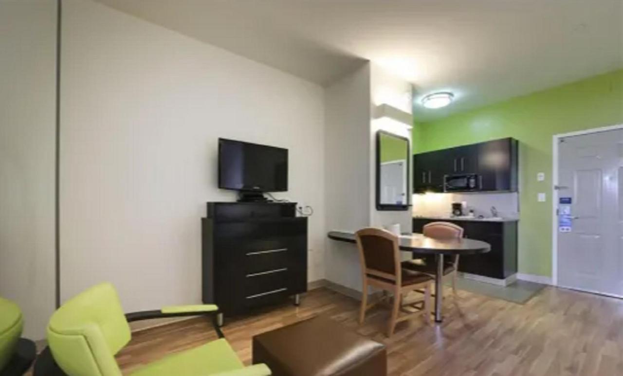 Studio 6 Toronto - Mississauga With Kitchenettes Экстерьер фото